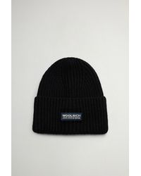 Woolrich - Muts Van Ribgebreide Zuivere Merino-Scheerwol Zwart Grootte - Lyst