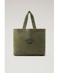 Woolrich - Borsa tote verde - Lyst