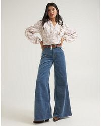 Wrangler - Lainey Wilson X Cheeky Wide Leg Jean Size 24 X32 - Lyst