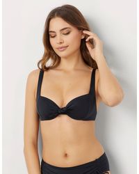 Yamamay - Balconcino costume nero con ferretto e coppe differenziate senza imbottitura Essentials - Lyst