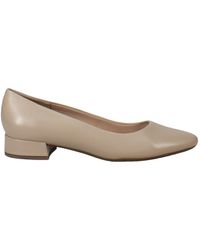 Easy Spirit Leather Caldise Block-heel Pumps in Black - Lyst