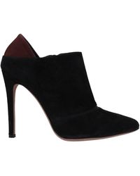 DARYN MOORE Ankle Boots - Black
