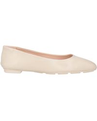 Stuart Weitzman - Ballerina - Lyst