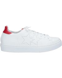 two stars sneakers