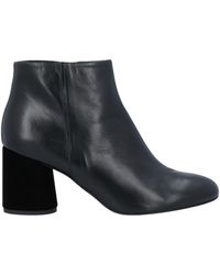 Momoní Ankle Boots - Black