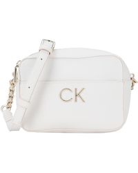 Bandoleras Calvin Klein de mujer: hasta el 39 % de descuento | Lyst