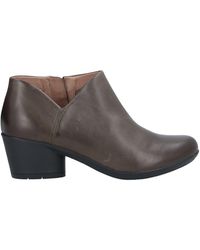 dansko leanna