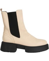 CURIOSITÉ - Sand Ankle Boots Calfskin - Lyst
