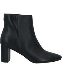 nine west scala bootie