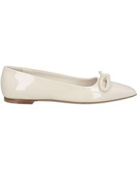 Ferragamo - Ivory Ballet Flats Calfskin - Lyst