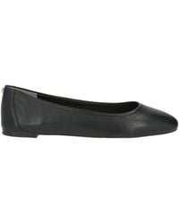 Stuart Weitzman - Ballerina - Lyst