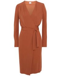 Iris & Ink Knielanges Kleid - Braun