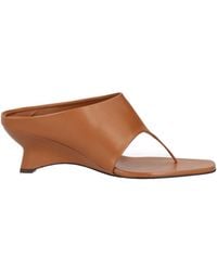 KHAITE - Thong Sandal Leather - Lyst