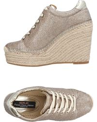 replay wedge trainers