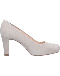 unisa amabelle pump