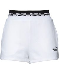 PUMA Shorts et bermudas - Blanc