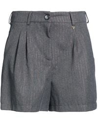 Rebel Queen - Shorts & Bermuda Shorts Polyester, Viscose - Lyst
