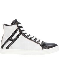 converses grises hautes