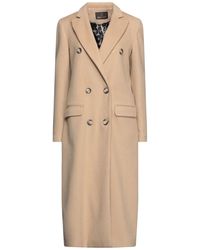 Save 16% Womens Clothing Coats Raincoats and trench coats Roberto Cavalli Double-breasted Tartan Trench Coat in Red 