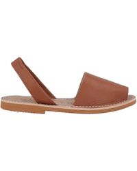 Jeannot Sandals - Brown