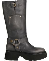 N°21 - Stivale - Lyst