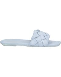 Stuart Weitzman - Sandals - Lyst