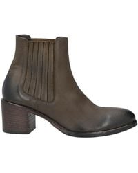 Strategia - Two-Tone Leather Chelsea Ankle Boots - Lyst