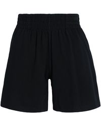 NINETY PERCENT Shorts & Bermudashorts in Schwarz Damen Bekleidung Kurze Hosen Knielange Shorts und lange Shorts 