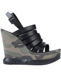 replay wedge trainers