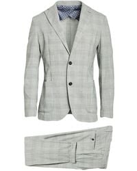 Barbati - Traje - Lyst