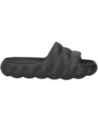Moncler - Shoes > flip flops & sliders > sliders - Lyst