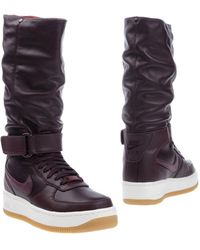 Stivali Nike in Pelle Nero taglia 4 UK - 22529029