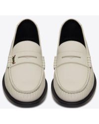 Saint Laurent - Le loafer monogram penny slippers aus glattleder weiß - Lyst