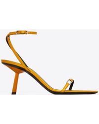 Saint Laurent - Kitty sandalen aus metallic-leder orange - Lyst