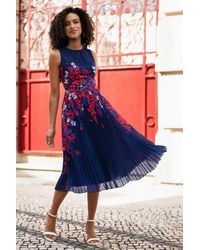 Yumi' - Border Floral Print Midi Dress With Pleats - Lyst