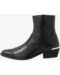 shoe the bear enzo boots
