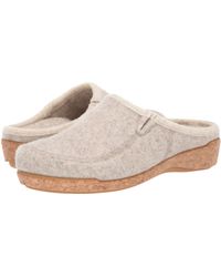 taos heritage moccasin