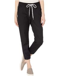 levi's jet set jogger pants