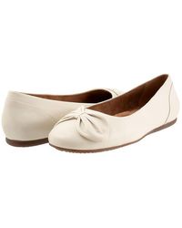 Softwalk - Sofia (Ivory) Flat Shoes - Lyst