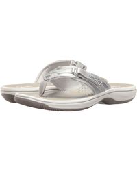 clarks collection flip flops