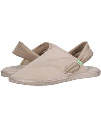 sanuk moccasins