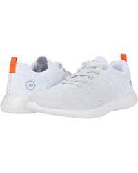 hyperlight drift reflect sneaker