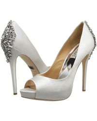 Badgley mischka kiara store white