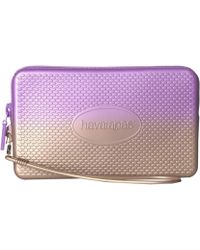 havaianas pouch