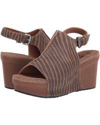 earth jaunt bootie