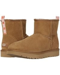 Ugg Classic Short Ii Sheepskin Lined Pull On Neon Boots In Gray Lyst