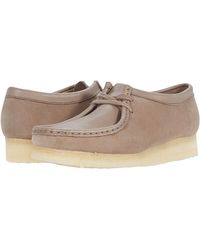 womens clarks wallabees