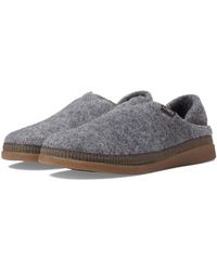 chaco moccasins