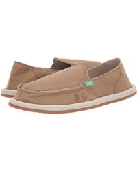 sanuk moccasins
