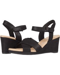 clarks tri clara black